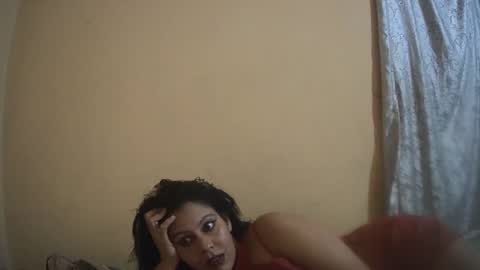 Isabella online show from October 12, 2025, 7:46 pm