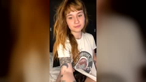 Snapshot of electra_kuznetsova chatting on July 15, 2026, 4:51 am Im Meleena online show from July 15, 2026, 4:51 am