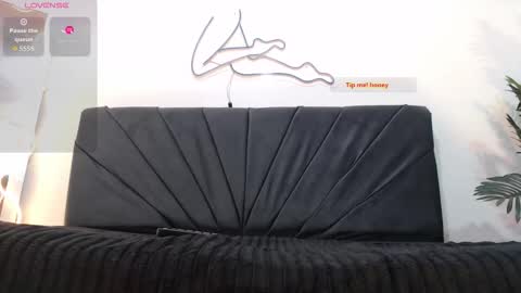 electra_tay online show from September 27, 2025, 7:19 pm