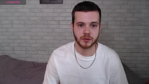 Snapshot of electric_smile chatting on April 30, 2026, 9:37 am Alex online show from April 30, 2026, 9:37 am