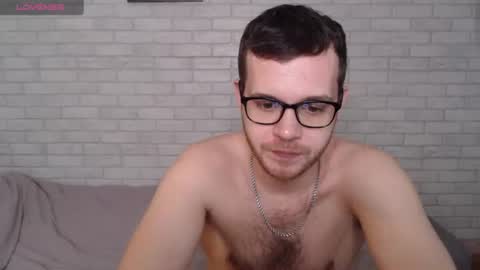 Snapshot of electric_smile chatting on June 17, 2026, 12:07 pm Alex online show from June 17, 2026, 12:07 pm