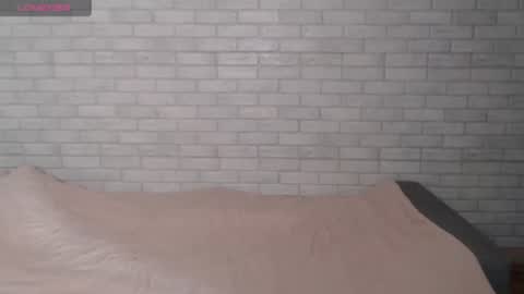 Snapshot of electric_smile chatting on July 11, 2026, 11:57 am Alex online show from July 11, 2026, 11:57 am