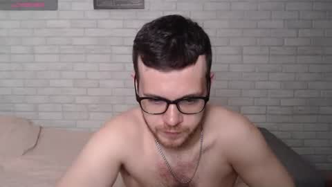 Snapshot of electric_smile chatting on July 18, 2026, 6:12 pm Alex online show from July 18, 2026, 6:12 pm