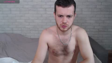 Snapshot of electric_smile chatting on July 22, 2026, 9:34 am Alex online show from July 22, 2026, 9:34 am