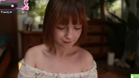 Snapshot of electric_woman chatting on October 4, 2025, 2:15 pm Aleksa online show from October 4, 2025, 2:15 pm