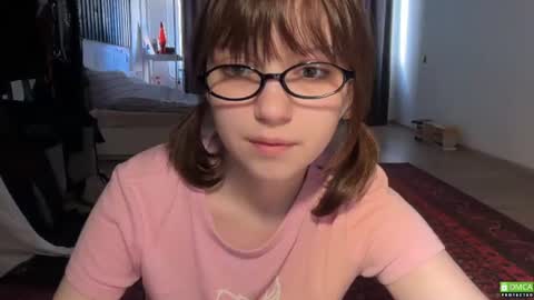 Snapshot of electric_woman chatting on June 18, 2026, 1:48 pm Aleksa online show from June 18, 2026, 1:48 pm