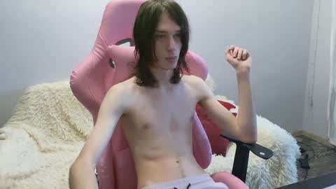 eleganc3 online show from January 19, 2026, 7:23 am