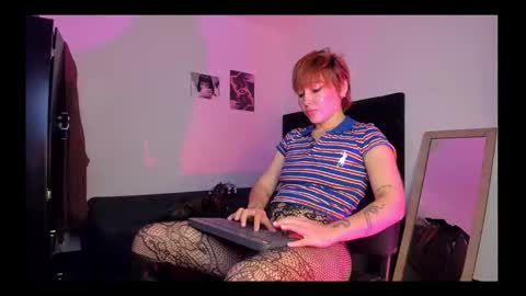 elektra carey online show from November 9, 2025, 2:43 am