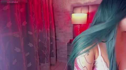 Snapshot of elena_rosse chatting on May 21, 2026, 11:56 pm Elena online show from May 21, 2026, 11:56 pm