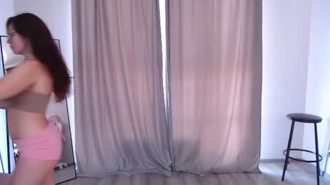 Elena online show from July 16, 2026, 7:03 am
