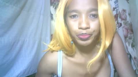 elenah013 online show from October 28, 2025, 9:02 am