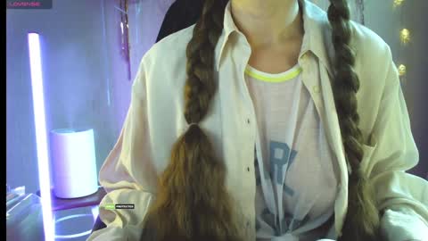 Snapshot of elenamiya chatting on January 7, 2025, 9:07 am Heleonora online show from January 7, 2025, 9:07 am