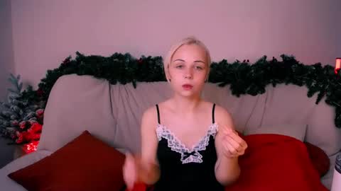 elenamonroe_ online show from January 13, 2026, 4:29 am