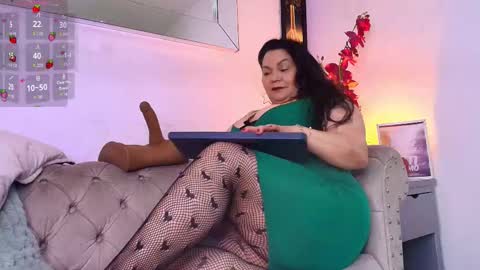 elenna_boobs_ online show from November 7, 2025, 5:40 am