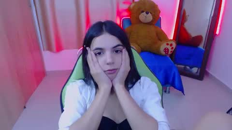 agnes online show from February 6, 2025, 9:28 pm