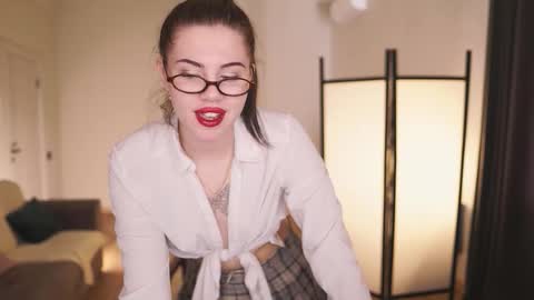 Eleonora online show from February 18, 2026, 7:04 am