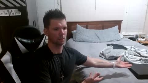 Walker online show from August 7, 2026, 4:14 am