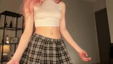 Snapshot of elfiecollins chatting on November 25, 2025, 6:13 am Elfie online show from November 25, 2025, 6:13 am