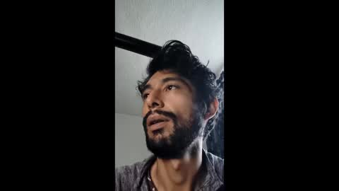 elflaco_6969 online show from May 15, 2026, 10:44 am