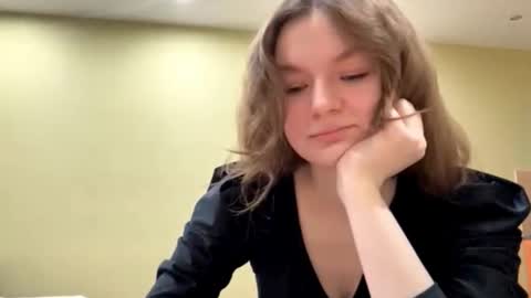 Mila online show from March 2, 2026, 6:15 pm