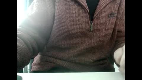 elfyonee online show from February 26, 2025, 11:20 am