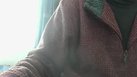 elfyonee online show from March 11, 2025, 3:34 pm