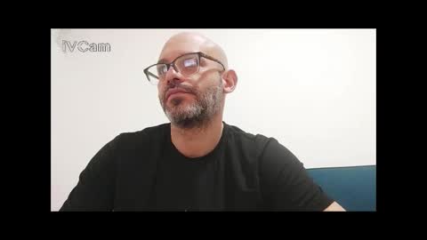 Snapshot of elgrande85 chatting on February 10, 2025, 9:15 pm elgrande85 online show from February 10, 2025, 9:15 pm