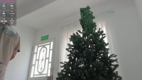 Elian online show from December 2, 2025, 8:04 pm