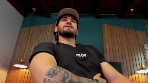 Elian online show from December 21, 2025, 5:42 pm