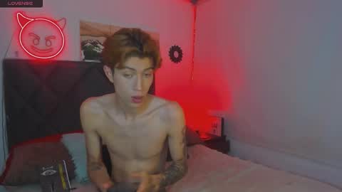 eliann_adam online show from February 22, 2025, 8:07 am
