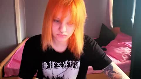 Snapshot of elieiza_xo chatting on May 2, 2026, 9:25 am elieiza_xo online show from May 2, 2026, 9:25 am