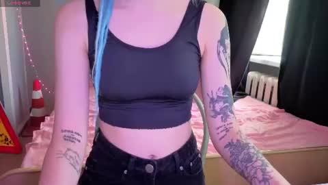 elieiza_xo online show from July 11, 2026, 9:01 am