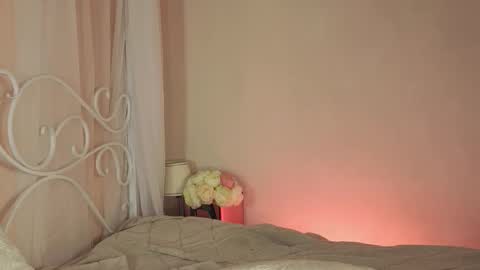 Ellie online show from October 22, 2025, 5:19 am