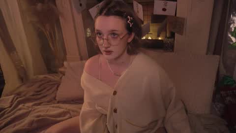 Ellie online show from December 23, 2025, 5:16 am