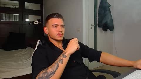 ElijahThorne online show from January 8, 2026, 6:26 am