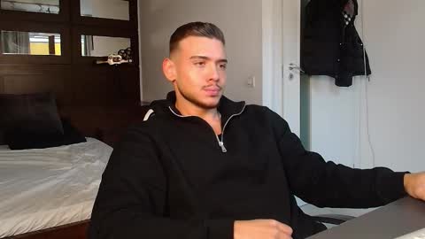 ElijahThorne online show from January 13, 2026, 7:46 am