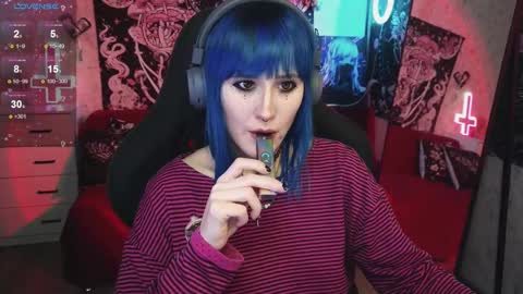 Snapshot of elika_kay chatting on March 6, 2025, 9:42 pm MORE ME online show from March 6, 2025, 9:42 pm