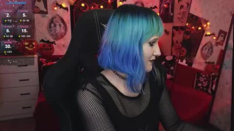Snapshot of elika_kay chatting on October 31, 2025, 10:00 pm MORE ME online show from October 31, 2025, 10:00 pm