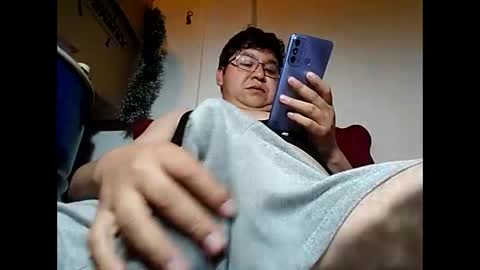 elimposstor online show from January 11, 2025, 2:47 pm