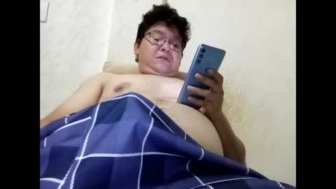 elimposstor online show from September 18, 2025, 2:08 pm