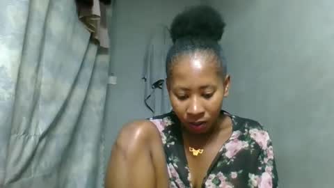 elina981 online show from February 7, 2026, 8:29 am