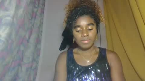 elina981 online show from April 12, 2026, 10:42 am