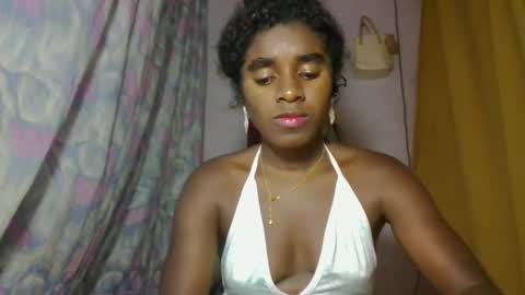 Snapshot of elina981 chatting on May 5, 2026, 4:53 am elina981 online show from May 5, 2026, 4:53 am