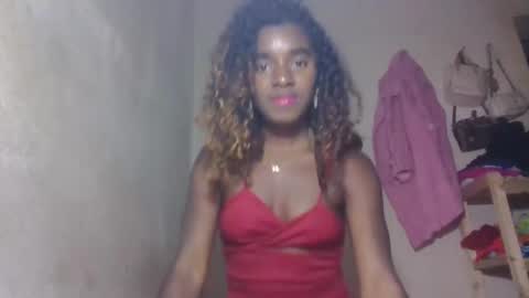 Snapshot of elina981 chatting on May 12, 2026, 4:59 pm elina981 online show from May 12, 2026, 4:59 pm