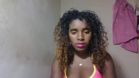 Snapshot of elina981 chatting on May 13, 2026, 8:12 am elina981 online show from May 13, 2026, 8:12 am