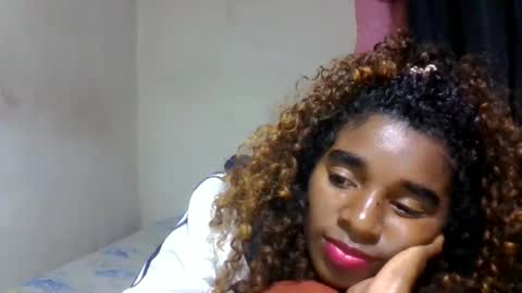 Snapshot of elina981 chatting on May 18, 2026, 8:03 pm elina981 online show from May 18, 2026, 8:03 pm
