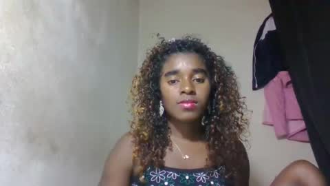 Snapshot of elina981 chatting on May 20, 2026, 9:59 am elina981 online show from May 20, 2026, 9:59 am