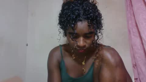 Snapshot of elina981 chatting on May 30, 2026, 10:23 am elina981 online show from May 30, 2026, 10:23 am
