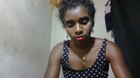 Snapshot of elina981 chatting on June 2, 2026, 10:17 am elina981 online show from June 2, 2026, 10:17 am