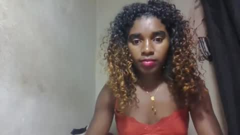 Snapshot of elina981 chatting on June 3, 2026, 3:50 pm elina981 online show from June 3, 2026, 3:50 pm